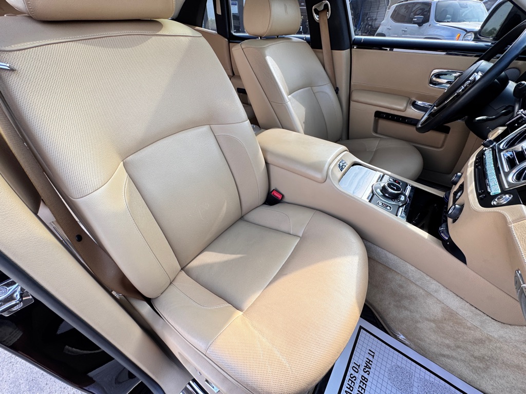 Photo 35 of this ROLLS-ROYCE GHOST