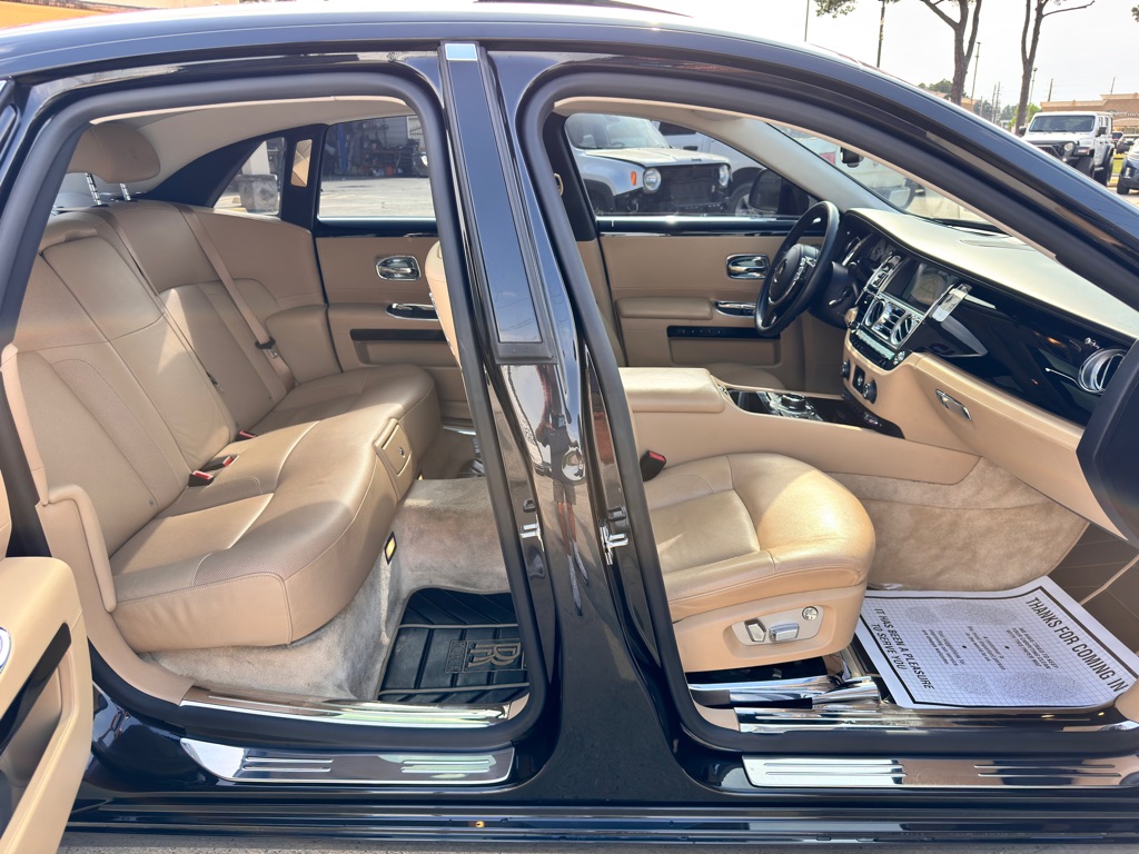 Photo 34 of this ROLLS-ROYCE GHOST