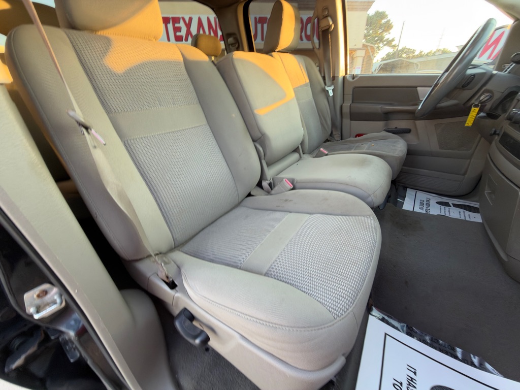Photo 16 of this DODGE RAM 1500