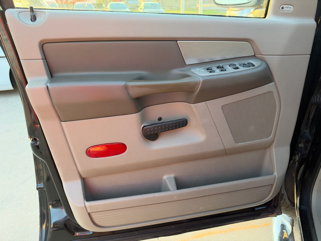 Photo 20 of this DODGE RAM 1500