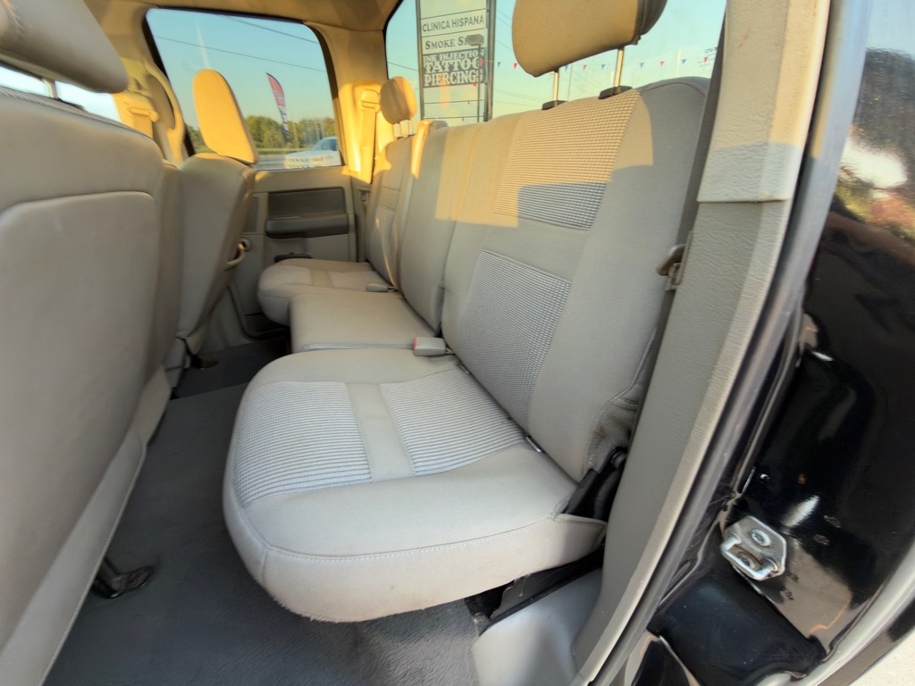 Photo 10 of this DODGE RAM 1500