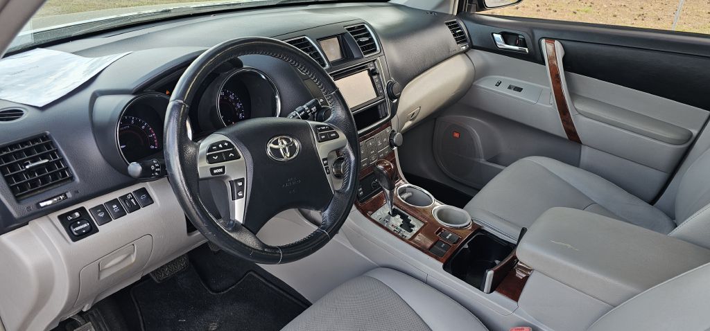 TOYOTA HIGHLANDER 2013 TOYOTA HIGHLANDER 5TDYK3EH8DS138305