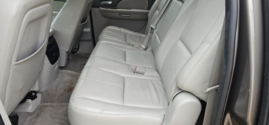 GMC YUKON XL 2011 GMC YUKON XL 1GKS1KE04BR161769