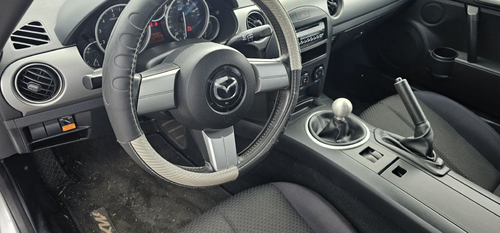 MAZDA MX-5 MIATA 2007 MAZDA MX-5 MIATA JM1NC25F270128983