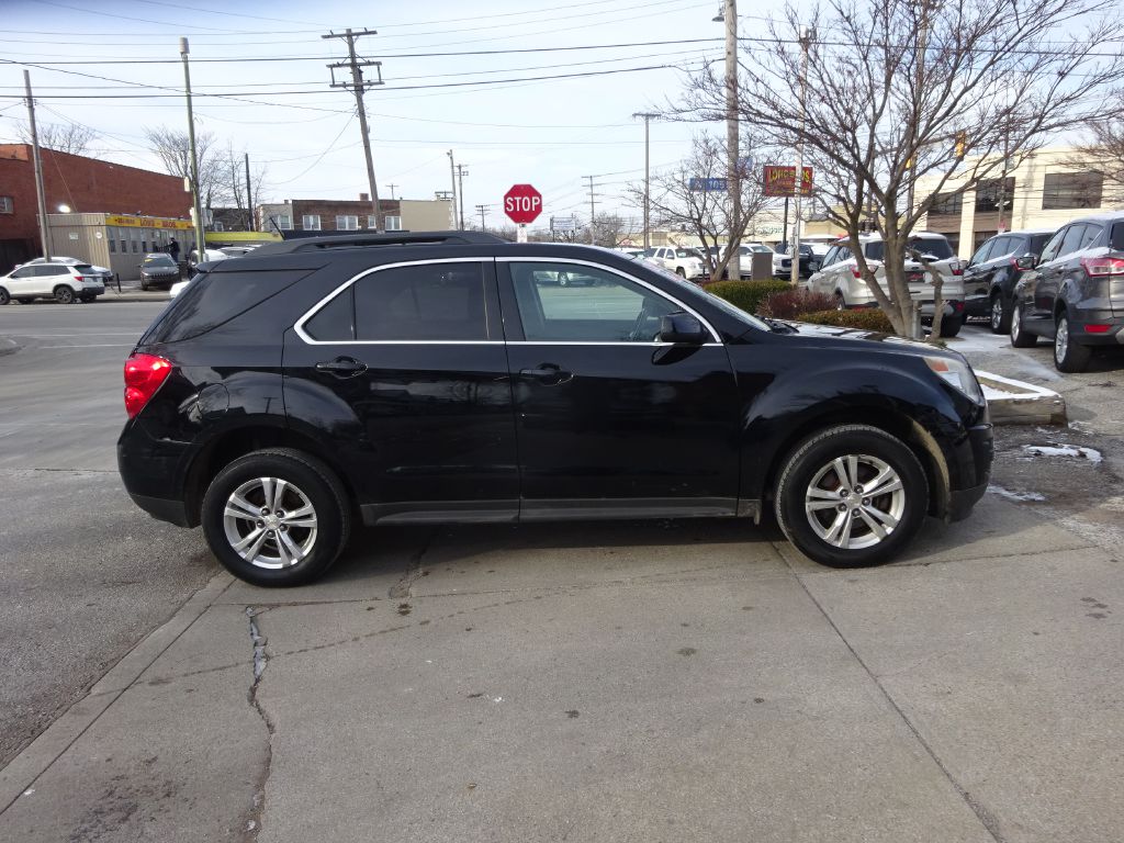 Photo 4 of this CHEVROLET EQUINOX