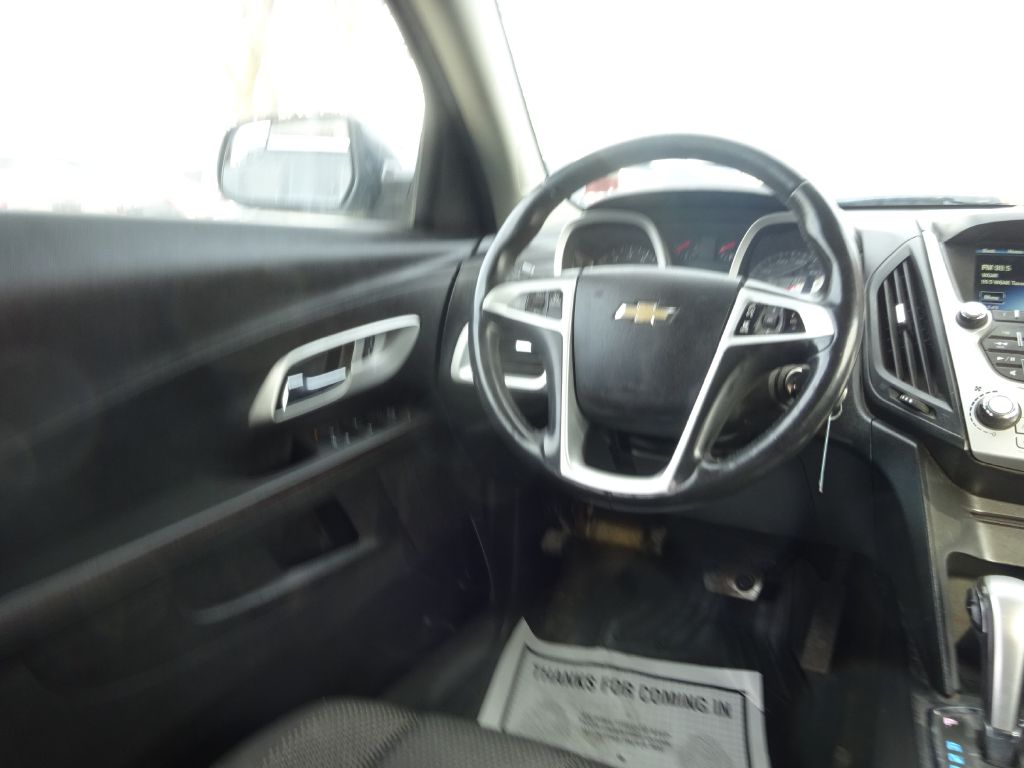 Photo 11 of this CHEVROLET EQUINOX