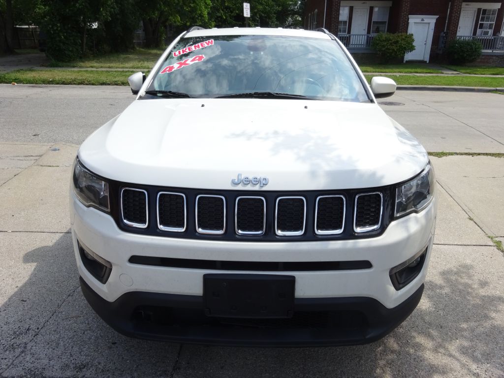 Photo 2 of this JEEP COMPASS