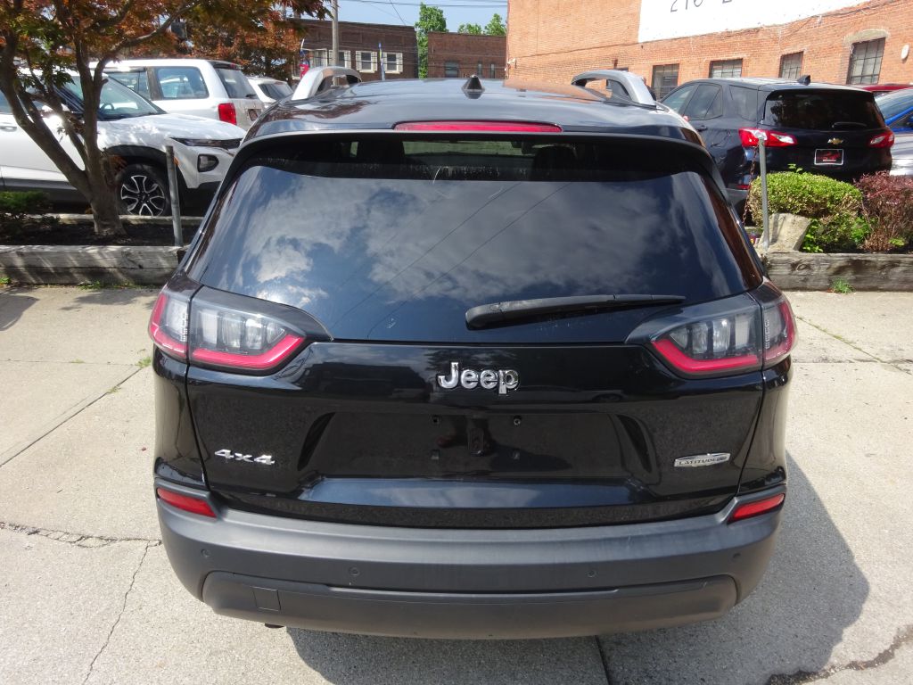 Photo 6 of this JEEP CHEROKEE