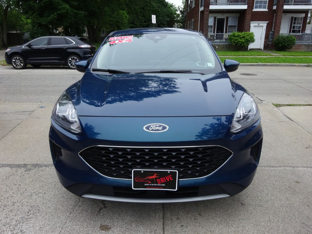 Photo 2 of this FORD ESCAPE