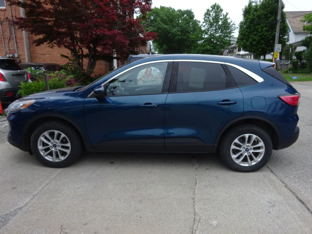 Photo 7 of this FORD ESCAPE