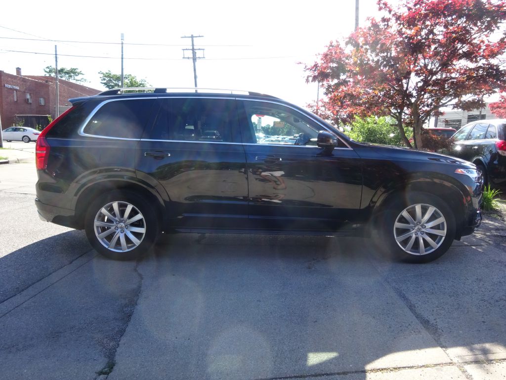 Photo 4 of this VOLVO XC90