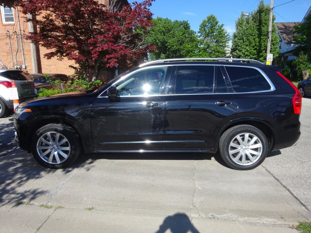 Photo 7 of this VOLVO XC90
