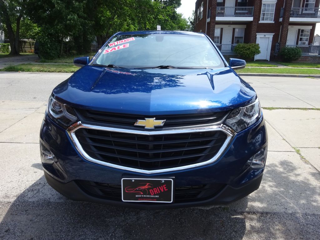 Photo 2 of this CHEVROLET EQUINOX