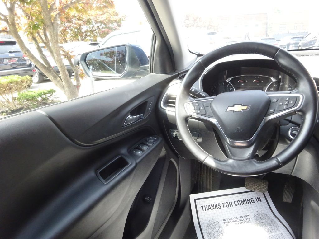 Photo 11 of this CHEVROLET EQUINOX
