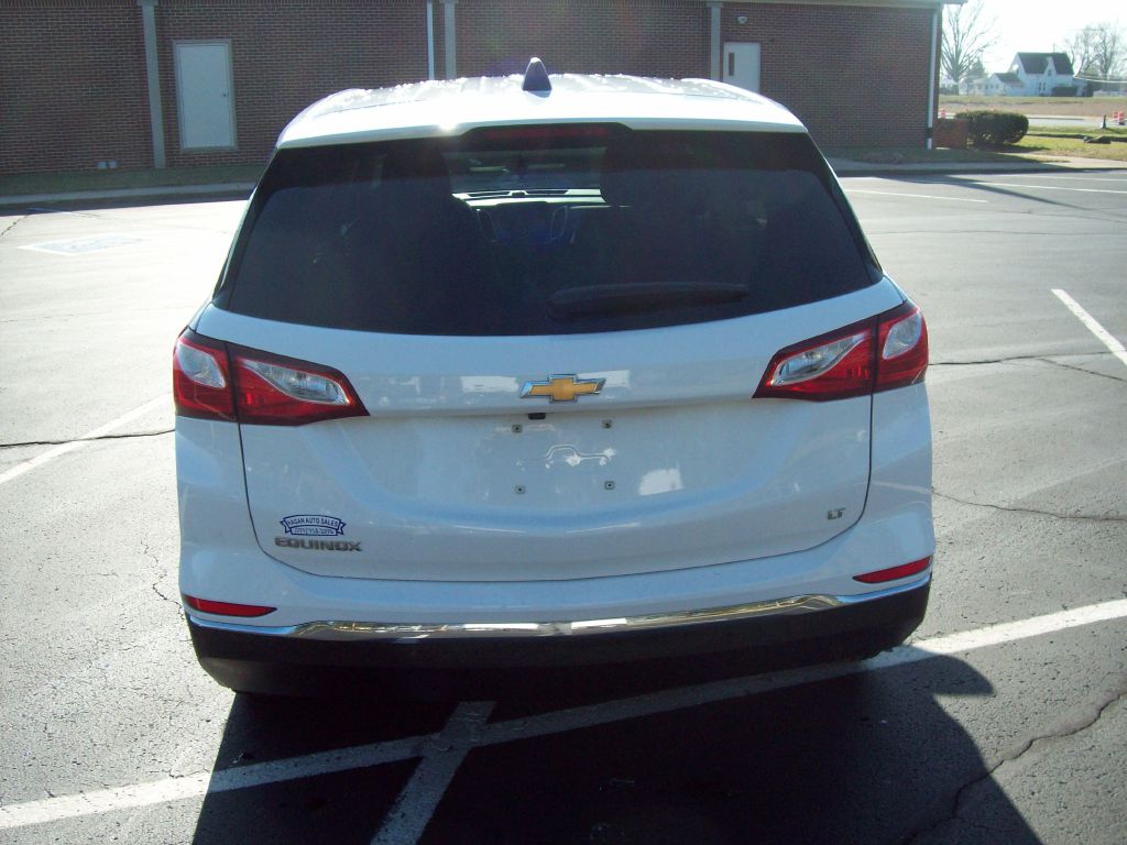 Photo 6 of this CHEVROLET EQUINOX