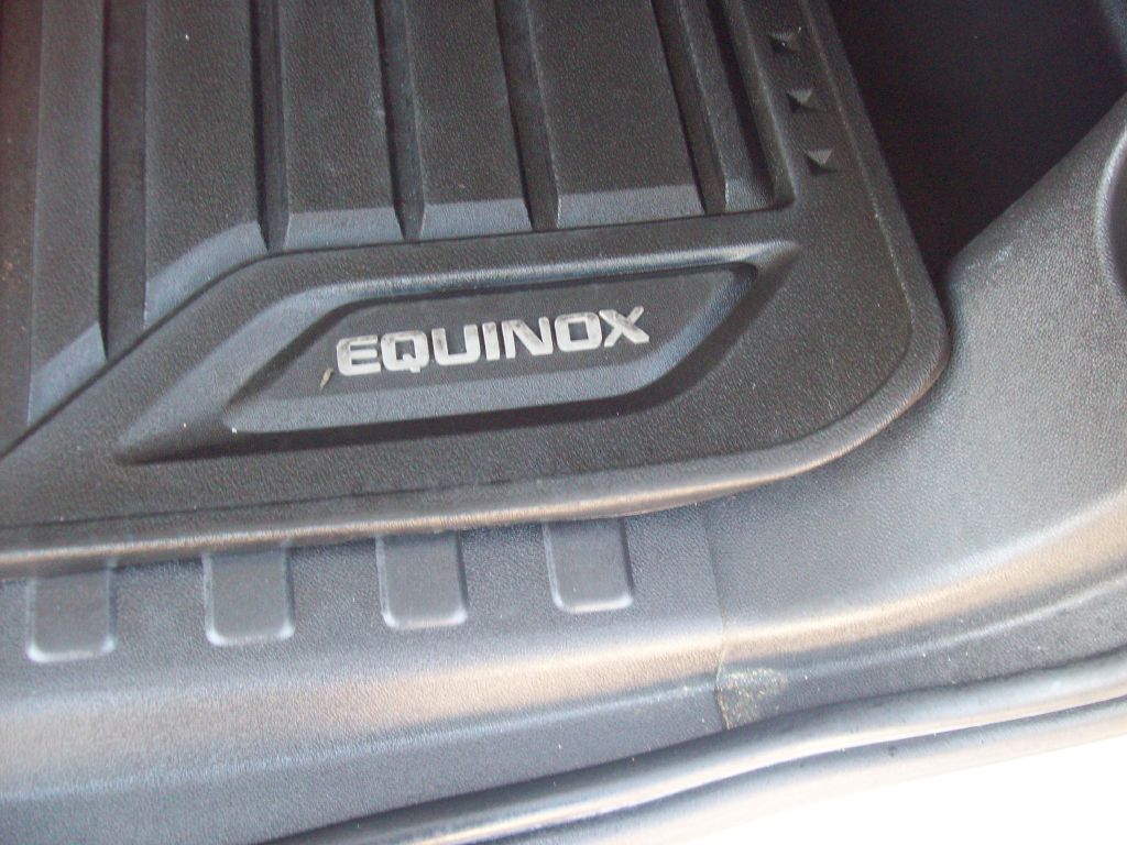 Photo 12 of this CHEVROLET EQUINOX