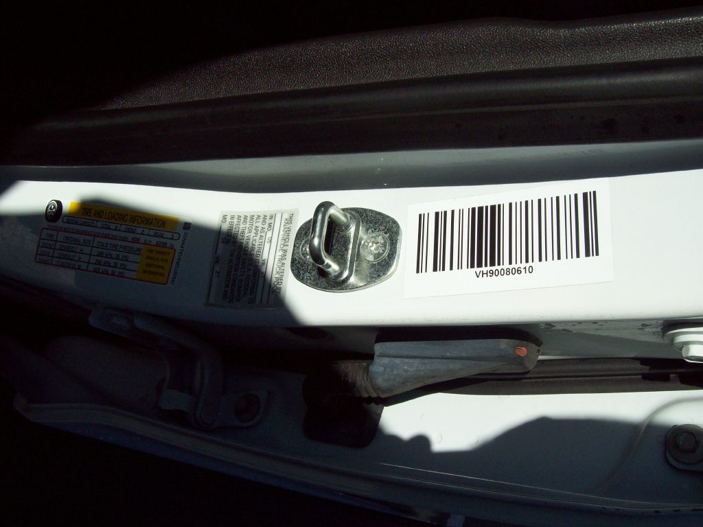 Photo 16 of this CHEVROLET EQUINOX