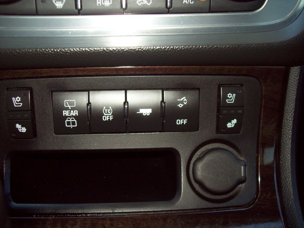Photo 21 of this GMC ACADIA