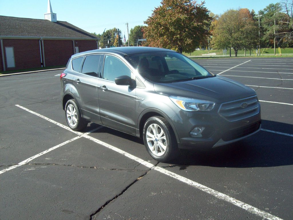 Photo 3 of this FORD ESCAPE