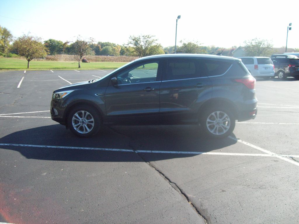 Photo 8 of this FORD ESCAPE