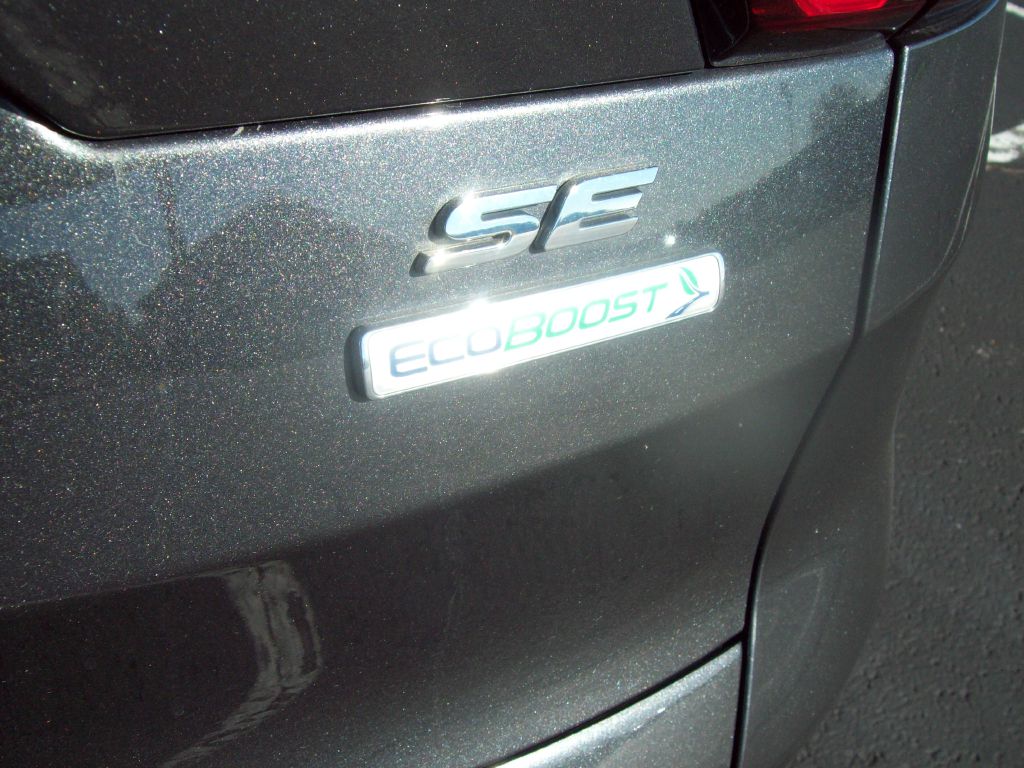 Photo 9 of this FORD ESCAPE