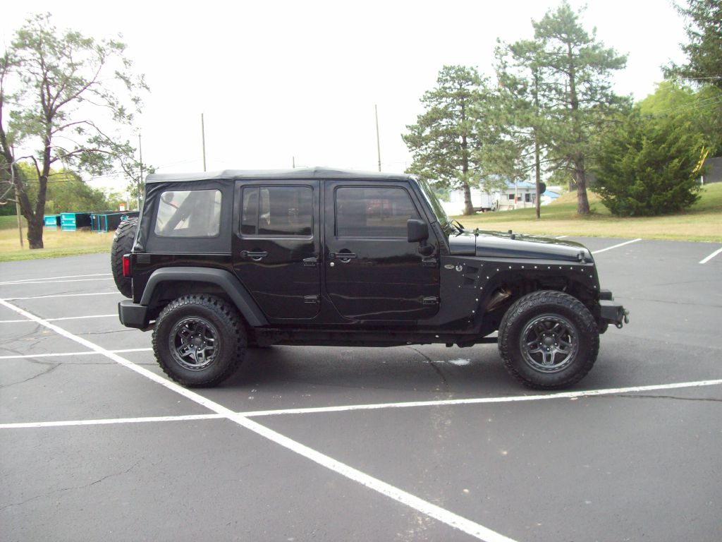 Photo 4 of this JEEP WRANGLER UNLIMI