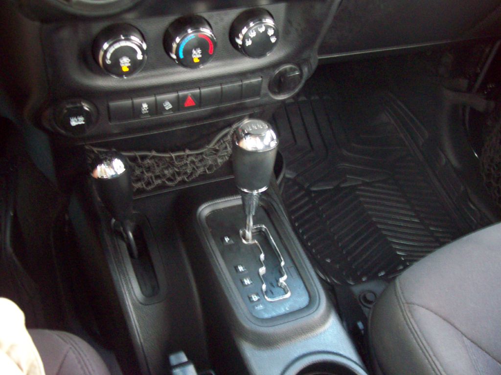 Photo 13 of this JEEP WRANGLER UNLIMI