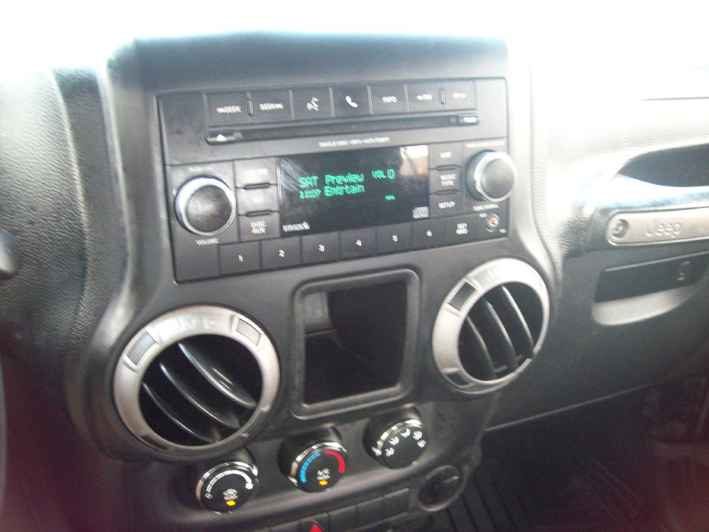 Photo 14 of this JEEP WRANGLER UNLIMI