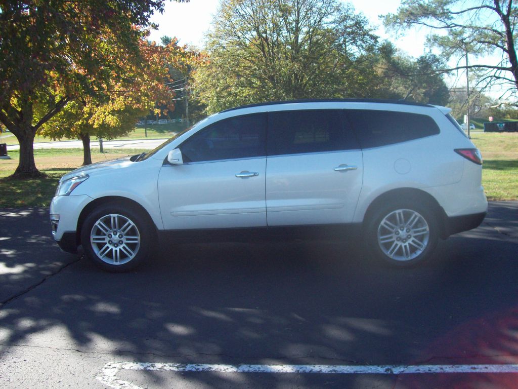 Photo 8 of this CHEVROLET TRAVERSE