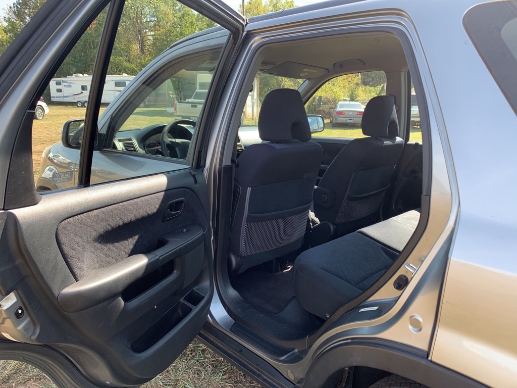 Photo 13 of this HONDA CR-V