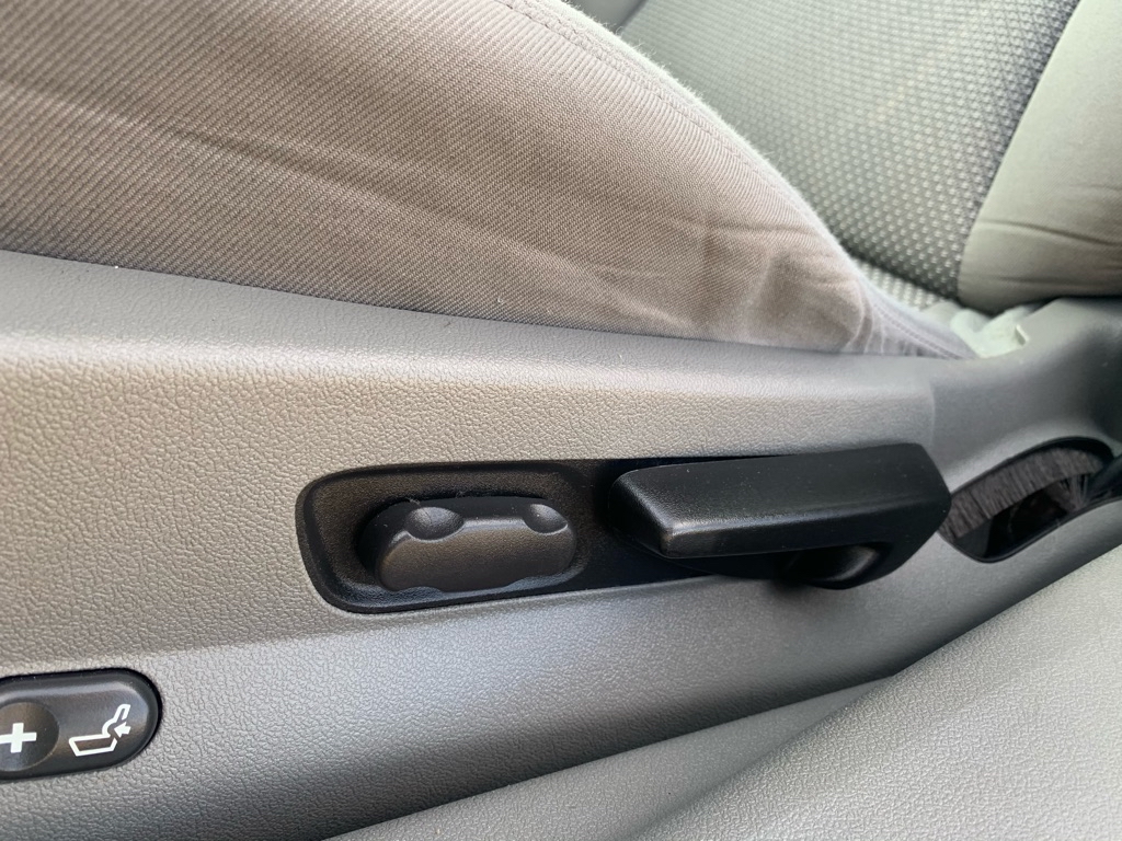 Photo 11 of this CHEVROLET MALIBU