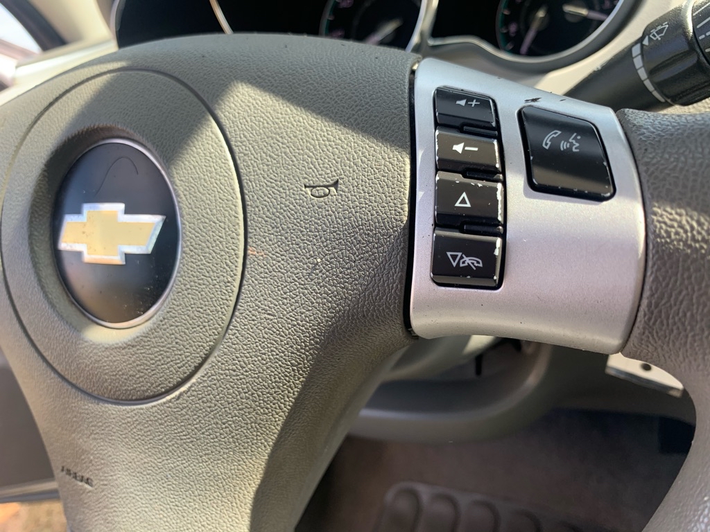 Photo 14 of this CHEVROLET MALIBU
