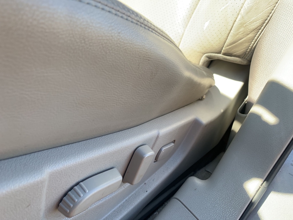 Photo 13 of this NISSAN ROGUE