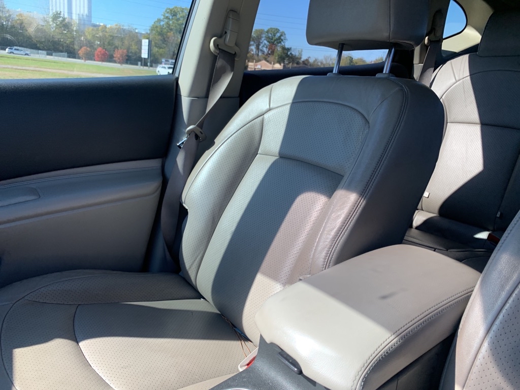 Photo 10 of this NISSAN ROGUE