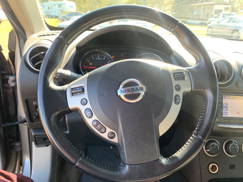 Photo 16 of this NISSAN ROGUE