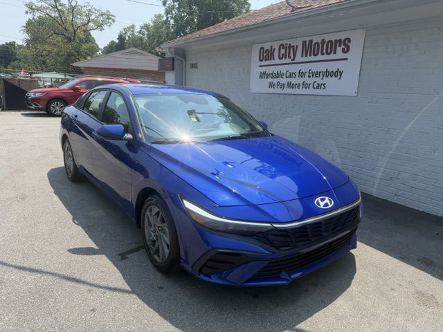 Blue 2024 Hyundai Elantra Sedan Front-Wheel Drive Continuously Variable Transmission