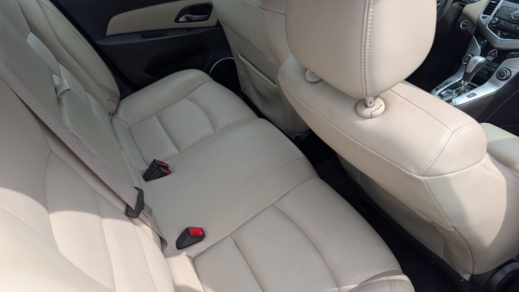 Photo 12 of this CHEVROLET CRUZE