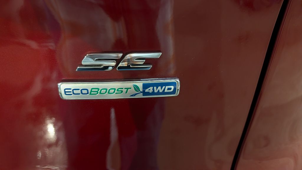 Photo 11 of this FORD ESCAPE