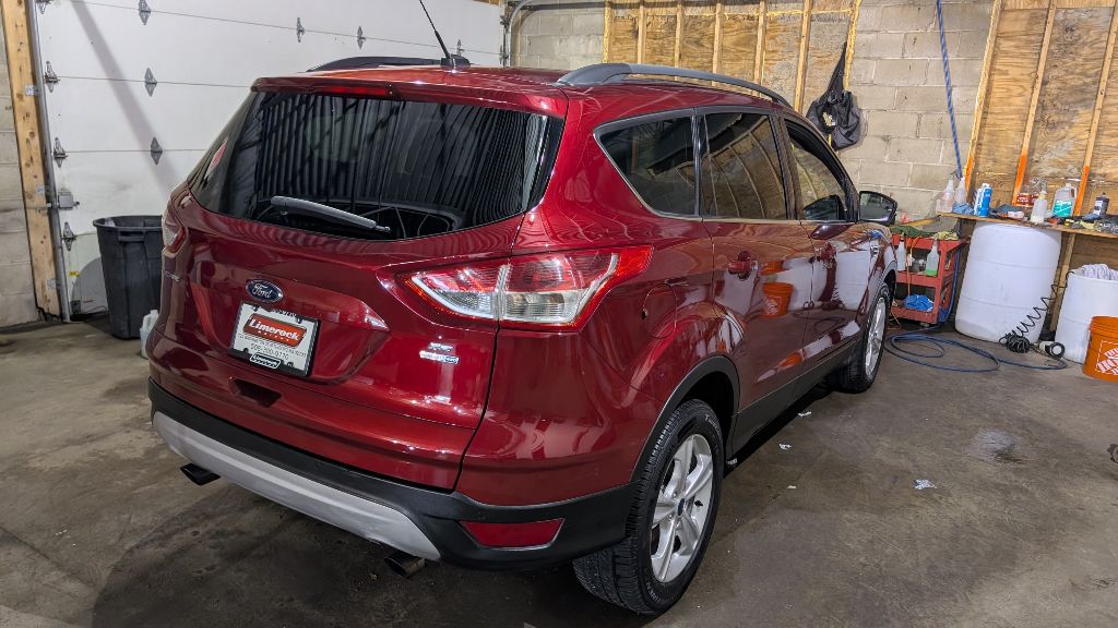 Photo 5 of this FORD ESCAPE
