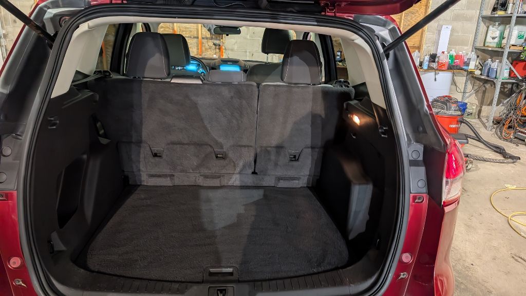 Photo 8 of this FORD ESCAPE
