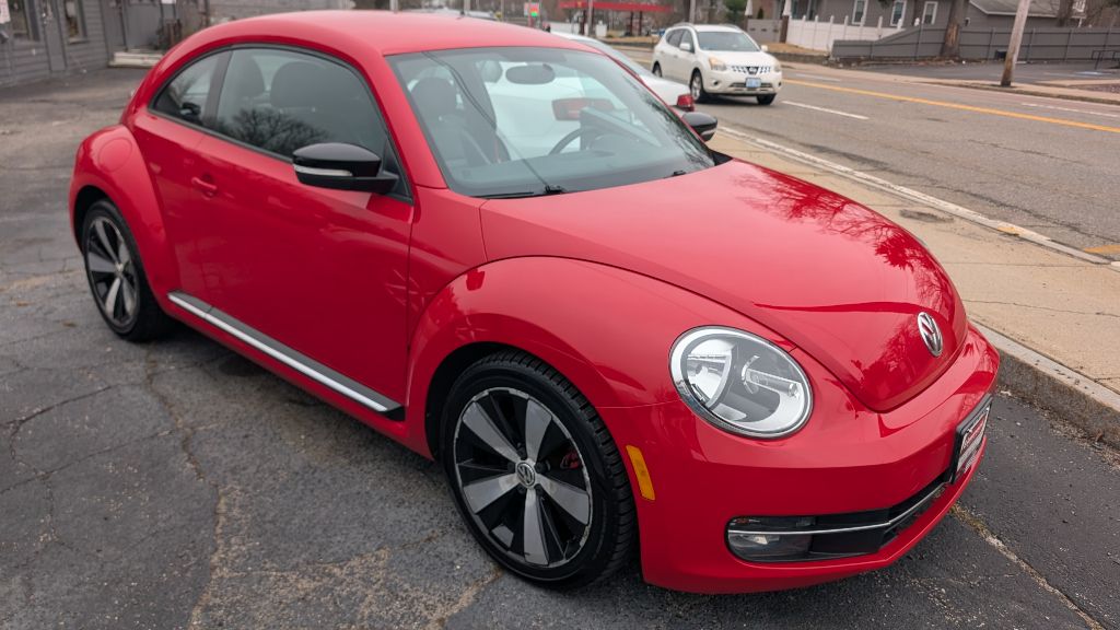 2012 VOLKSWAGEN BEETLE GLS