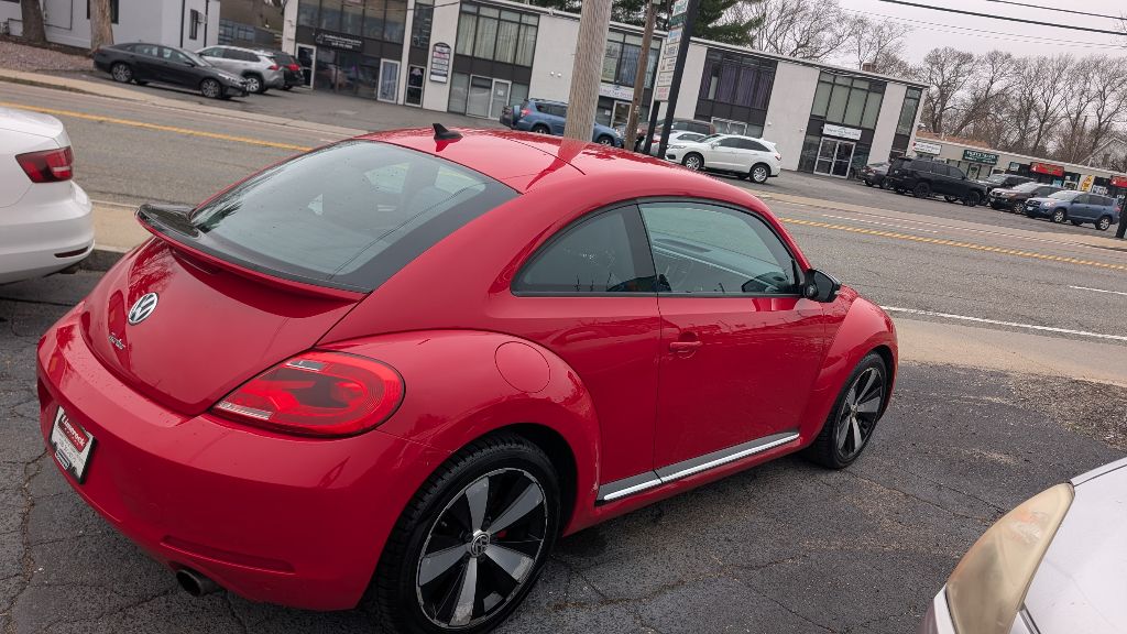 Photo 5 of this VOLKSWAGEN BEETLE GLS