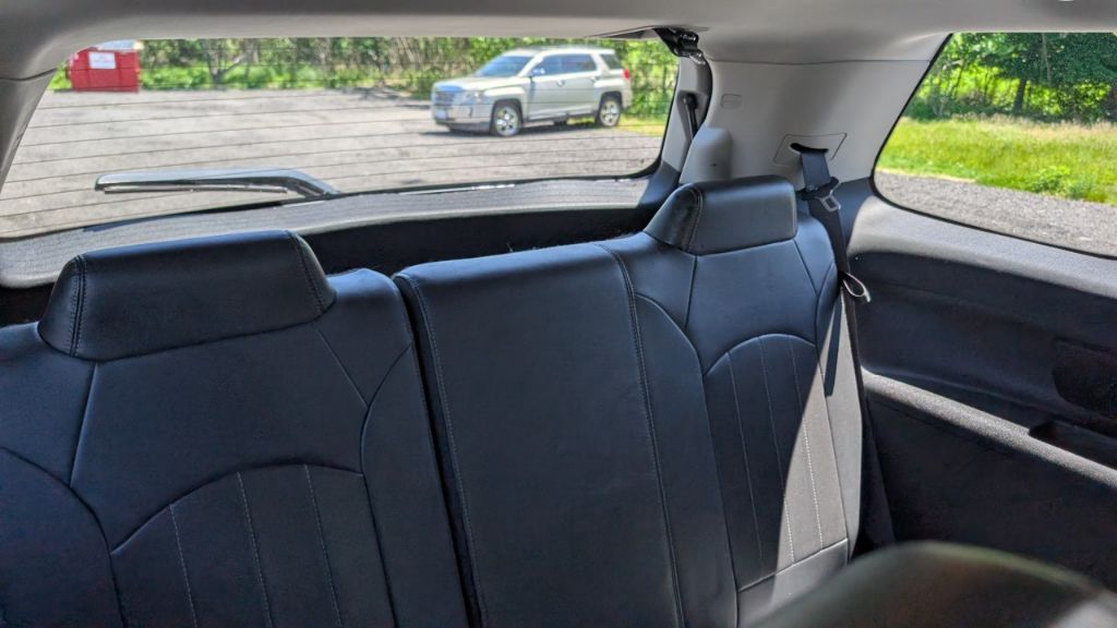 Photo 18 of this GMC ACADIA