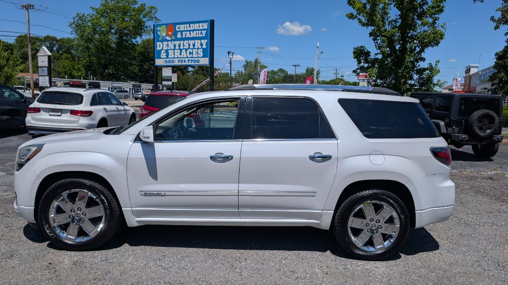 Photo 3 of this GMC ACADIA