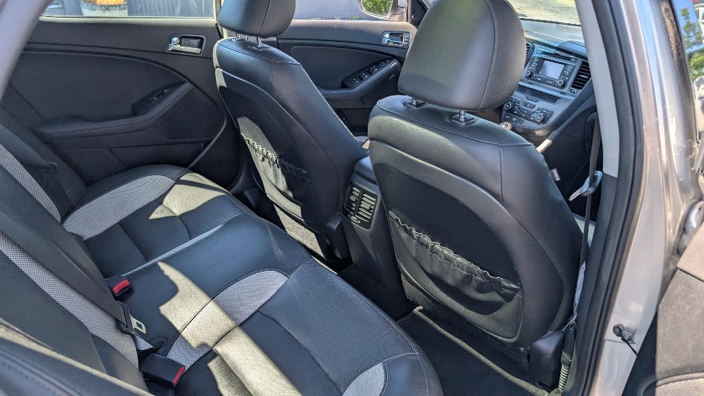 Photo 7 of this KIA OPTIMA