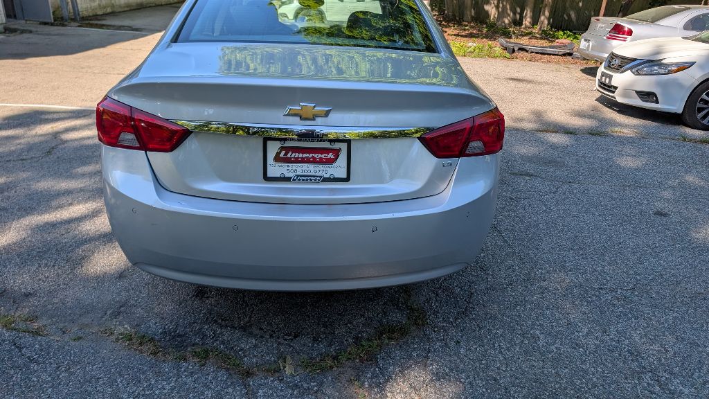 Photo 4 of this CHEVROLET IMPALA
