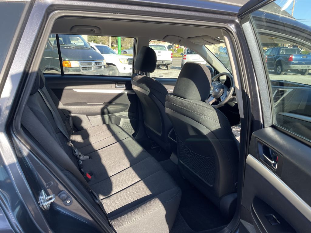 Photo 8 of this SUBARU OUTBACK OUTBACK