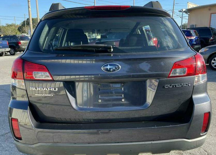 Photo 13 of this SUBARU OUTBACK OUTBACK