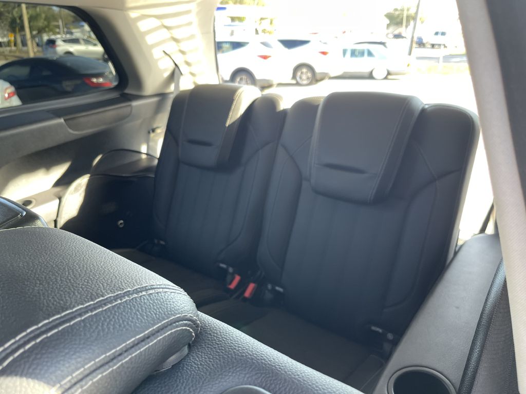 Photo 14 of this MERCEDES-BENZ GL -450