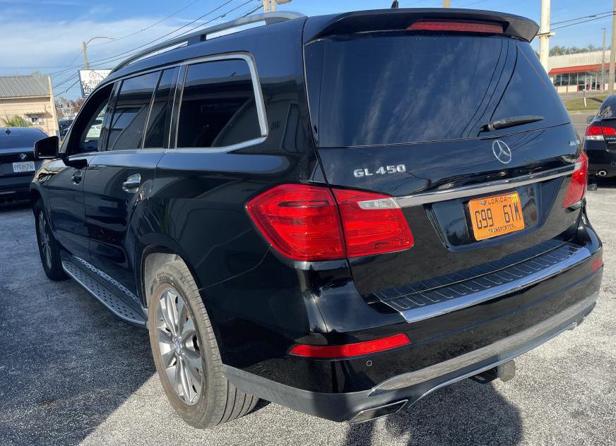 Photo 18 of this MERCEDES-BENZ GL -450